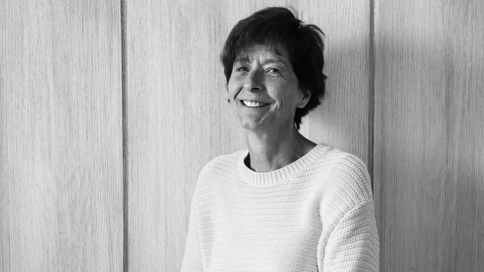 Oma B&auml;rle am Tisch
