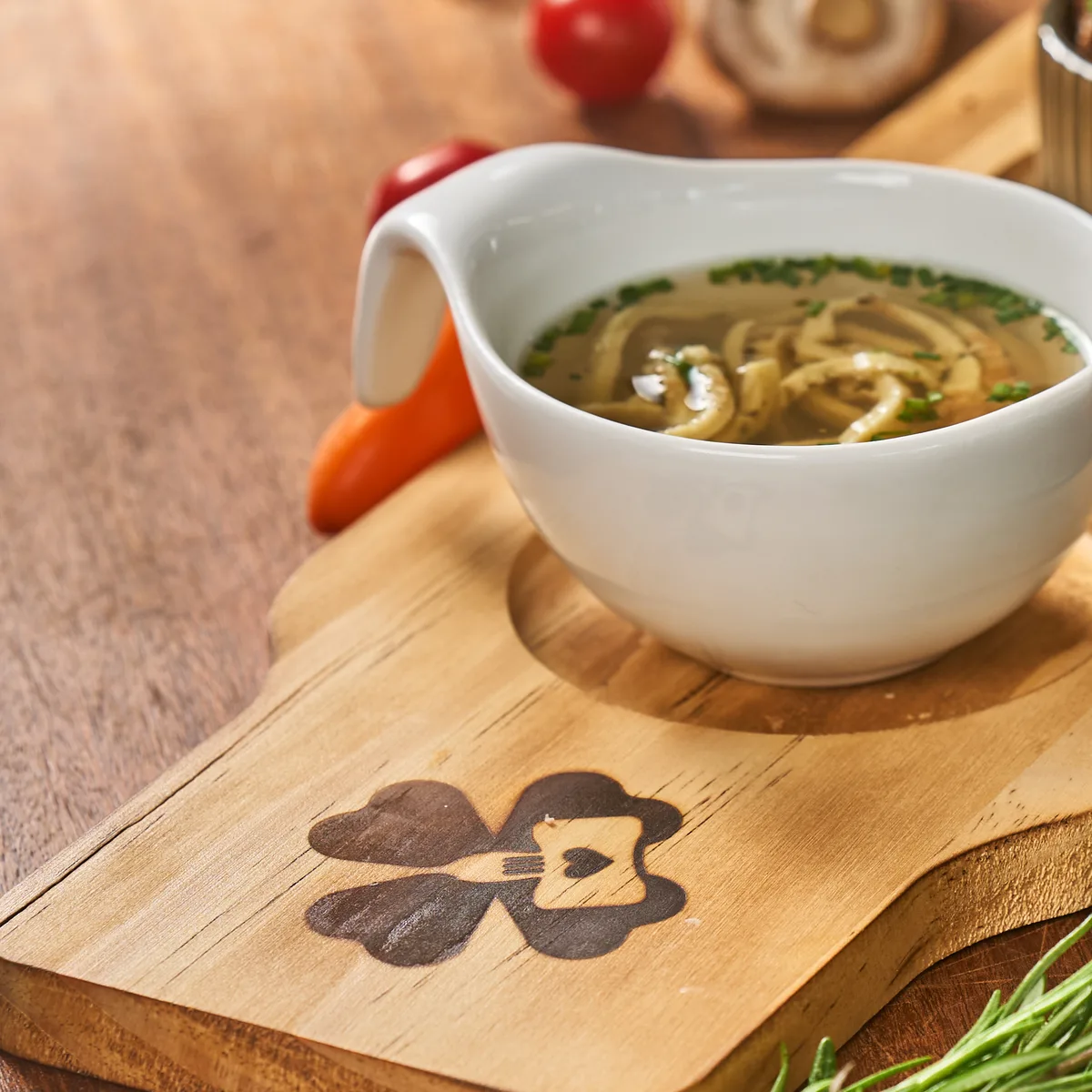 Flädlesuppe im Schälchen
