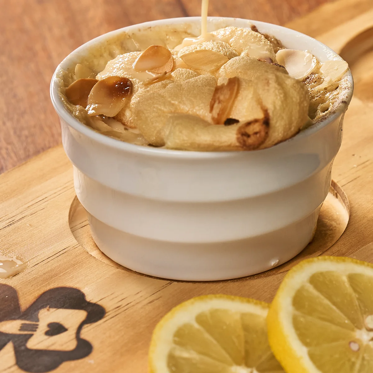 Ofenschlupfer mit Mandelblättchen